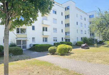 Provisionsfrei: Modernisierte 3-Zimmer-Wohnung mit 2 Balkonen, saniertem Bad und Hobbyraum
