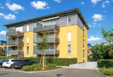 Komfortables Wohnen am Stadtrand mit Aufzug und TG-Stellplatz