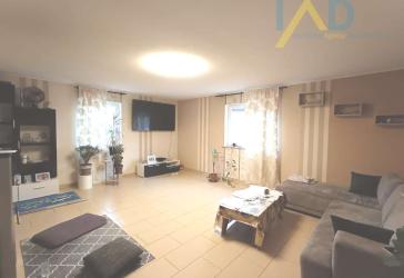 In toller Aussichtslage - Großes Einfamilienhaus mit zwei Vollgeschossen und großem Carport