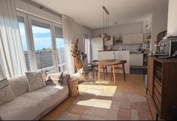 Sonnige 3-Zimmer-Wohnung mit Blick zum Kölner Dom - FREI zum 01.12.26 ** Provisionsfrei **