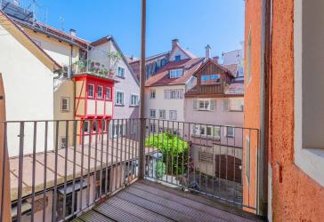 Hochwertige 2,5-Zimmerwohnung mit Balkon im Herzen der Insel