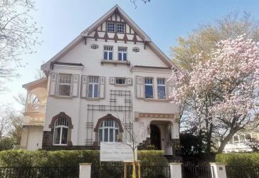 Großzügige Villa im Jugendstil mit Garten in 53179 Bonn-Rüngsdorf