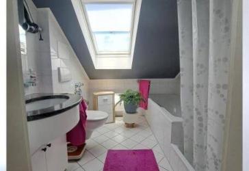 ***Gemütliche Wohnung unterm Dach mit 2 Balkonen***