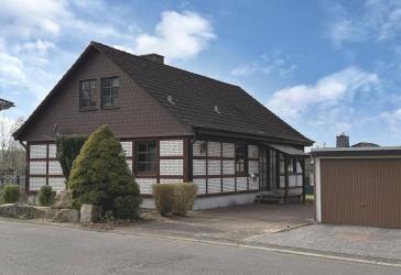 Freistehendes Einfamilienhaus mit Ausbaupotenzial in schöner Lage von Kaufungen