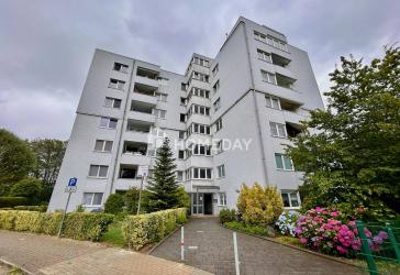 Attraktives Raumangebot: 3-Zimmer-Wohnung mit Loggia, Aufzug und Weitblick ins Grüne