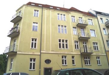 Großzügige 6-Zimmer-Altbauwohnung! Ideal für Familien oder WGs!