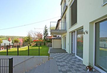 Attraktive DHH mit spektakulärem Fernblick in bester Hanglage Weil der Stadt