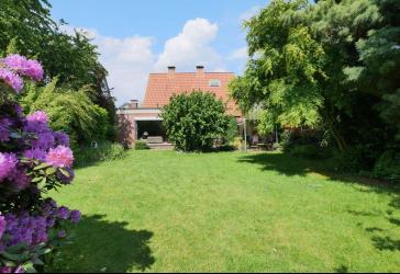 Charmantes Einfamilienhaus in zentraler Lage von Paderborn mit großem Grundstück