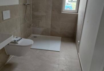 Neubau Vierzimmer-EG-Wohnung in Moosburg-Aich zu vermieten
