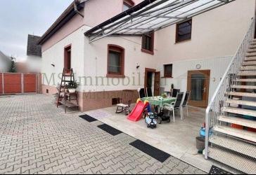 *** Mehrgenerationenhaus mit drei Wohnparteien - Nähe Biedensand ***