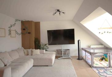 Schöne 5 Zimmer -Maisonettenwohnung mit Außenstellplatz in Eppingen