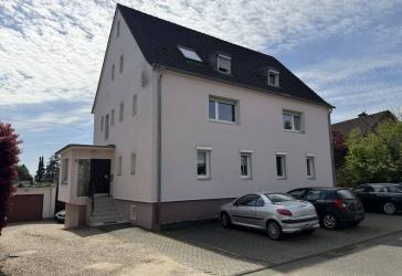 ++ Attraktives Renditeobjekt in der Blütenstadt - 4-Parteien-Haus mit Entwicklungspotenzial ++