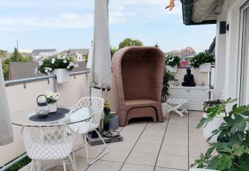Schöne, helle 3-Zimmer-Maisonette-Wohnung über den Dächern von Moers