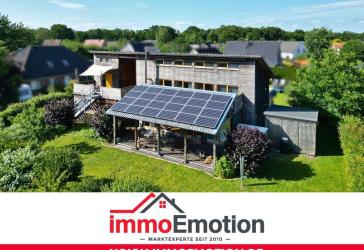 Nichts von der Stange: Nachhaltiges 8-Zimmer-Holzhaus mit PV-Anlage, Pelletheizung und Ferienwohnung