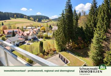 Weite statt Enge - gepflegtes Appartement mit Balkon und Aussicht im Schwarzwald