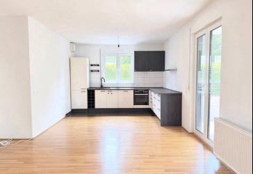 Attraktive 3-Zi.-Erdgeschosswohnung mit moderner Ausstattung und eigenem Gartenanteil!