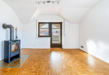 Gemütliche 2-Zimmer-Wohnung mit Dachterrasse in zentrumsnaher Lage - Straubing-West