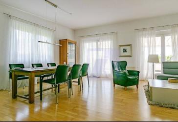 Offenes Wohnen, luftige Raumhöhe, Exklusives Terrassenhaus in Tettnang