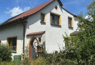 Großzügiges EFH mit 1.470 m² Grundstück, Scheune, Garage und Sanierungspotenzial
