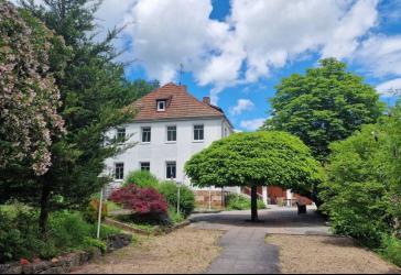 Anwesen in Alleinlage - perfekt für Ärzte, Beratung, Coaching, Gastronomie & Events