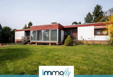 Bungalow-Traum auf 1.484 m² Parkgrundstück: 160 m² Wohnfläche, Wellness Bereich im Keller & Garage!
