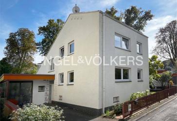 Attraktives Zweifamilienhaus mit Einliegerwohnung zum Wohnen und Arbeiten
