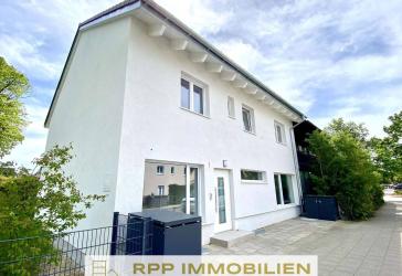 Attraktive Kapitalanlage: Vollständig saniertes 3-Parteien-Haus in Unterschleißheim-Lohhof