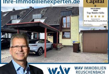 Familienfreundliches Eckhaus mit Gartensauna und kleinem Pool in Keldenich