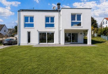 Modern wohnen in ruhiger Lage: Einfamilienhaus mit großem Grundstück