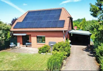 Energieeffizientes Einfamilienhaus mit Photovoltaik & Wallbox in Feldrandlage von Buchholz (Aller)