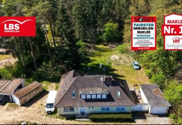 Großzügiges Wohnhaus auf parkähnlichem 6.407m² Grundstück