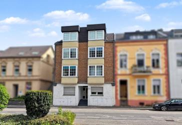 Gepflegtes und voll vermietetes Mehrfamilienhaus mit Terrassen und Balkonen in Bonn-Oberkassel