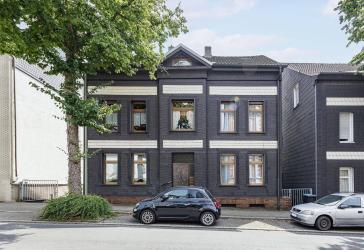 Zweifamilienhaus mit Charakter in Wetter (Ruhr)-Altwetter - großzügig, solide und ideal für Generationen