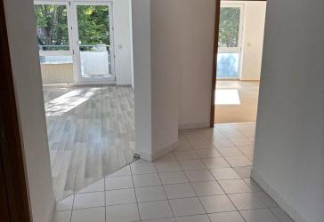 Helle 3-Zimmer-Wohnung mit Balkon und TG Stellplatz in Weinstadt-Enderbach