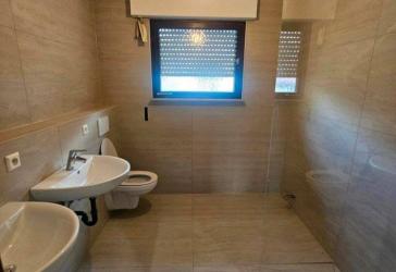 traumhafte 5 Zimmer Wohnung in Reutlingen Mittelstadt mit Garten
