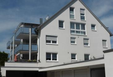 Moderne, neuwertige und hochwertige 3 Zi. Maisonette-Wohnung