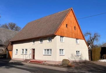 1-Fam-Haus mit Garten. Sofort beziehbar. Ehemaliges Bauernhaus. Kaufpreis VHB. Ausbau-Potenzial im Dachspeicher