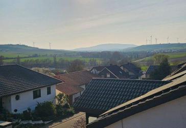 Großes Ein- Zweifamilienhaus in toller Lage !