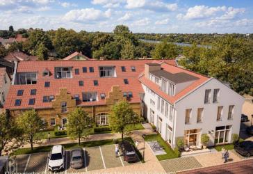 Kernsanierte 2-Zimmer Erdgeschosswohnung mit Terrasse im Denkmalensemble der Teltower Altstadt