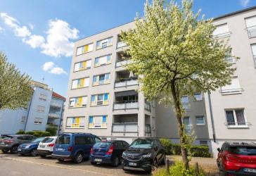 Einziehen und wohlfühlen - Modernisierte 4-Zimmer-Wohnung mit Balkon in Mannheim - Erbbaurecht
