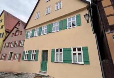Helle renovierte 5-Zimmer Wohnung mit EBK in Dinkelsbühl