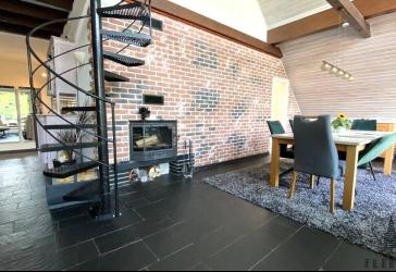 Außergewöhnliche Maisonettewohnung mit Galerie, Kamin, Sauna und Dachterrasse am Marscheider Wald