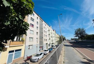 Provisionsfrei in guter und zentraler Lage von Berlin-Tiergarten zwischen Westhafen und Birkenstraße: sechsgeschossiges Miethaus mit 26 Wohnungen