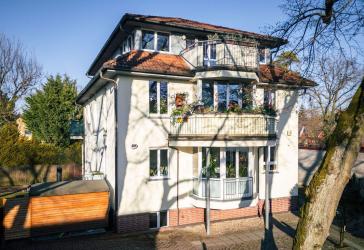 Schöne Wohnung mit Balkon in ruhiger Lage