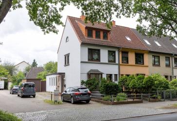 Vorschaubild Reihenendhaus