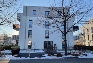 provisionsfrei für den Erwerber: Exklusives 4-Zimmer-Penthouse mit großzügiger Dachterrasse - neuwertig & hochwertig