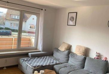 Helle 3,5-Zimmer-Wohnung mit Balkon und EBK