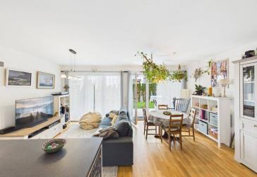 Moderne, barrierefreie Gartenwohnung mit 4 Zimmern und Stellplatz