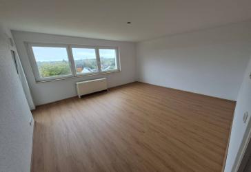 Helle 3-Zimmer-Wohnung mit Balkon und Einbauküche in Solingen-Mitte
