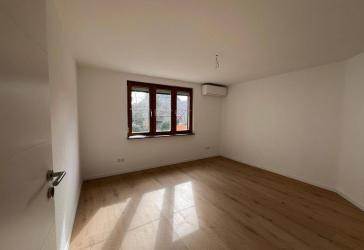 Frisch sanierte 4,5-Zimmer-Wohnung mit Klimaanlage